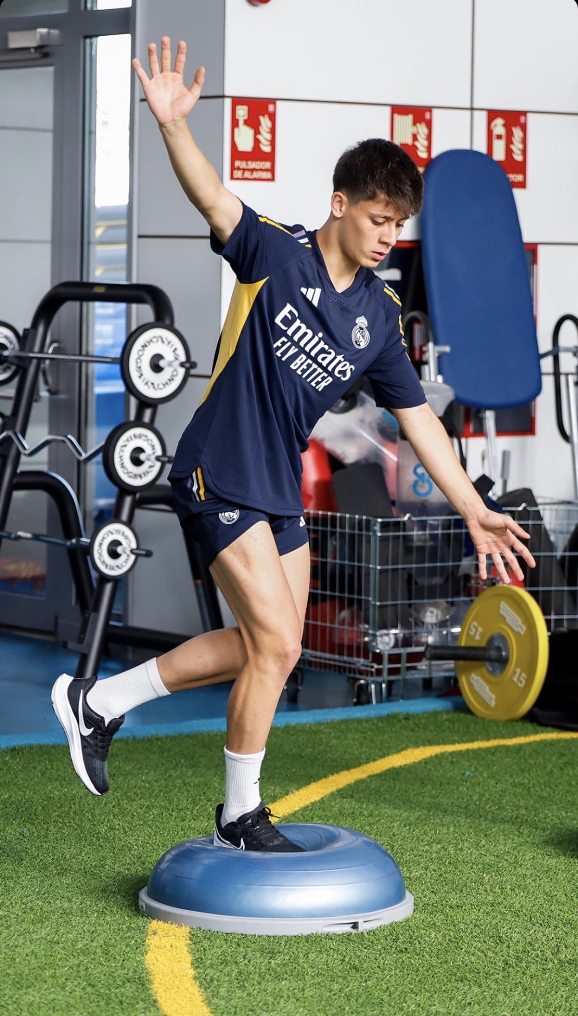 Madrid Zone on X: "Arda Güler at the gym.️ https://t.co/RY7zy6QY8d" / X