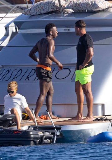 Vinicius Junior enjoys a few days of vacation on the island of Ibiza.